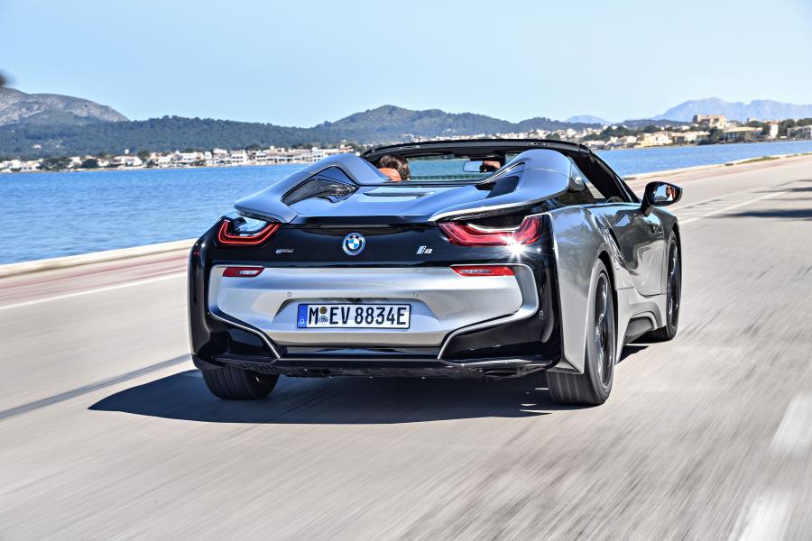  BMW i8 Roadster (I15) 2018 года  (WW) (фото 107 из 198)